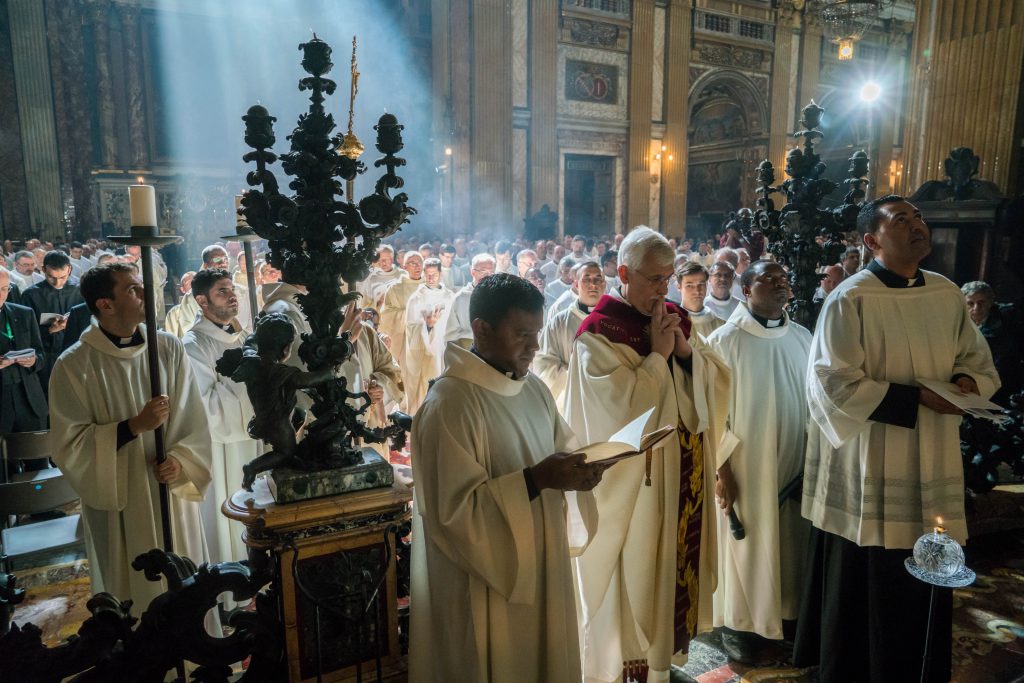 Mass of thanksgiving presided by the new General General Congregation 36